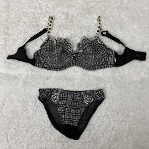 Black & White Bra and Panty Set